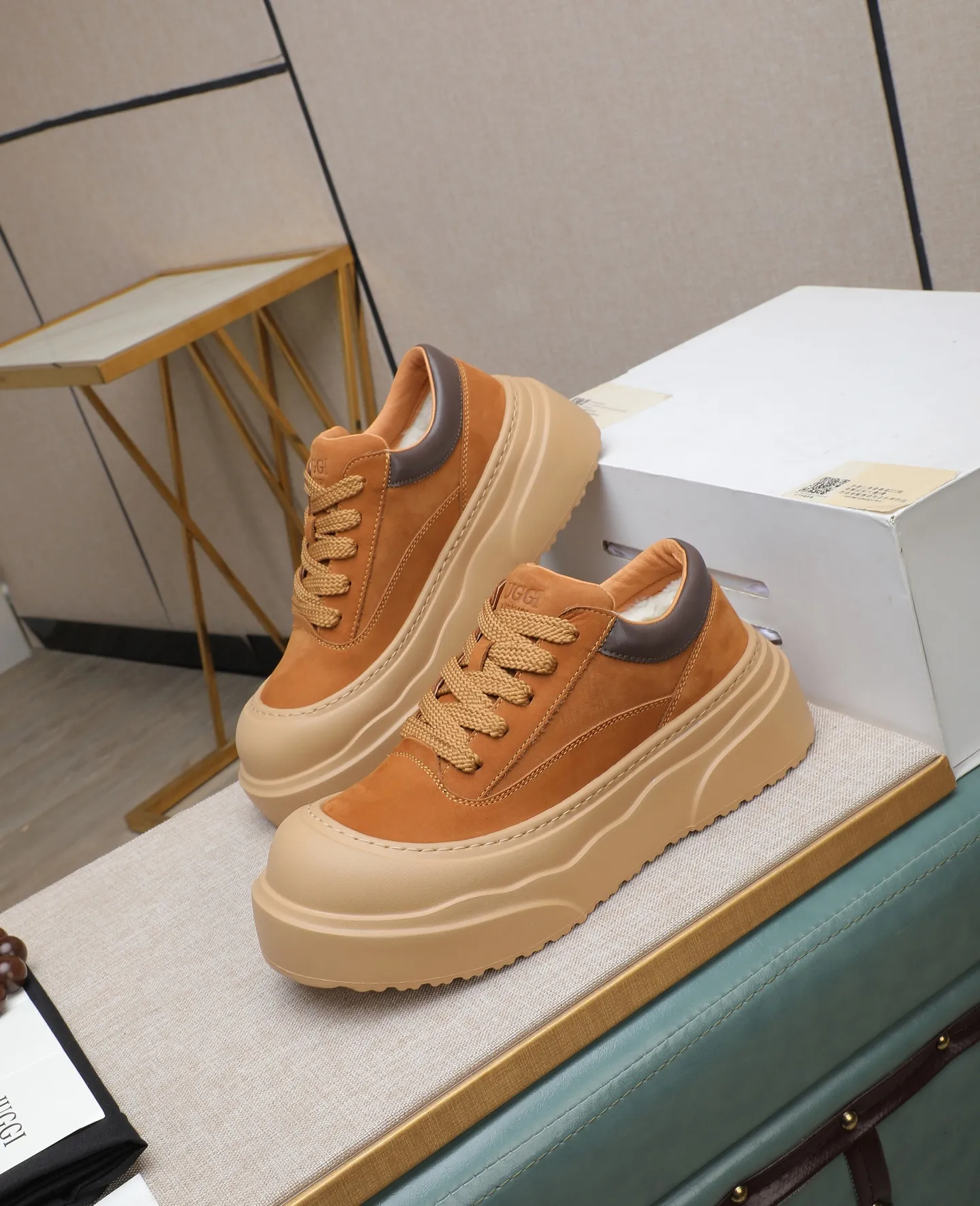 Men's shoes 💰660 IUGGI new retro presbyopia men's shoes, casual and versatile, full of high-end sense, fashionable, luxury and personalized style, joint style, retro presbyopia factor, full of handsome style, first layer suede cowhide, lining wool, rubber outsole, light and non-slip size: 39-44